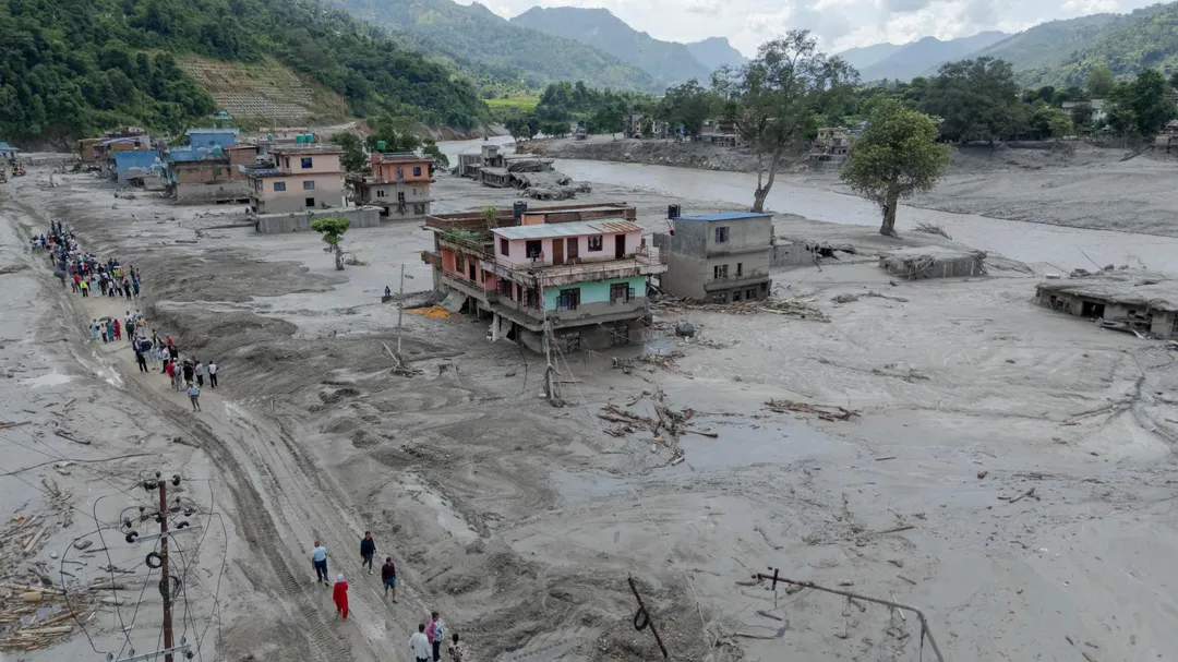 中尼邊界泥石流災害已造成兩國超3000人死亡失蹤。（圖／新華社）