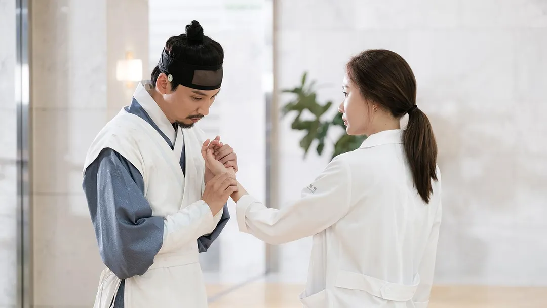 金南佶、金亞中《名不虛傳》兩人從一開始衝突不斷,最後彼此理解。(圖/中天娛樂台提供)