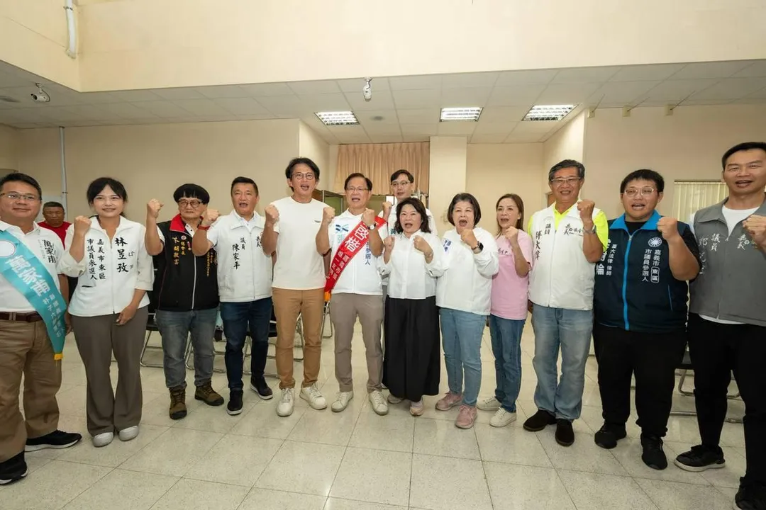 張啓楷還向民進黨嘉義市長參選人王美惠下戰帖。（圖／張啓楷團隊提供）