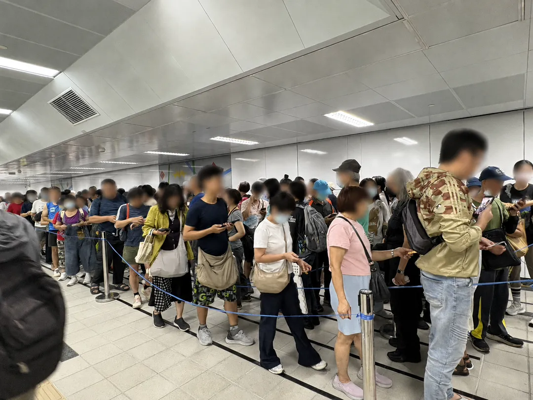 廣慈／奉天宮站活動期間每天平均動員超過50名工作人員維持秩序。（圖／台北市政府）