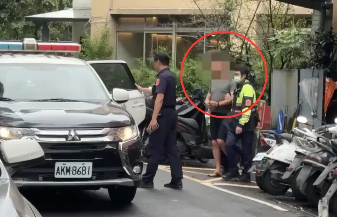 運將邵男開車衝撞北檢遭送辦。（圖／翻攝畫面）