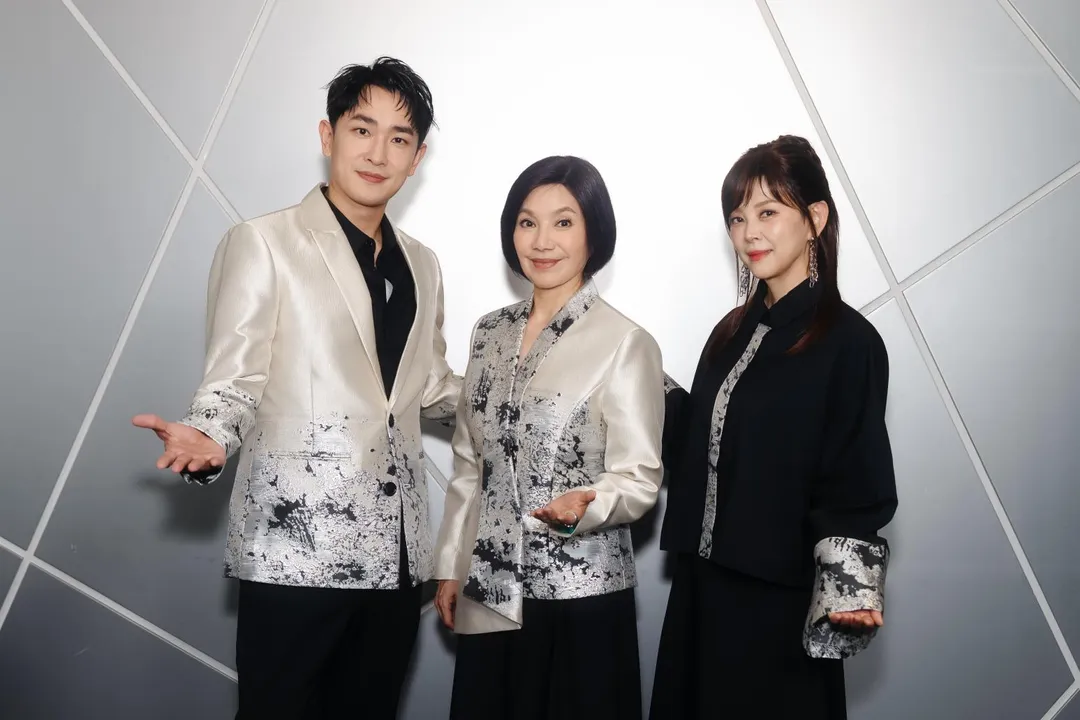 陳謙文（左起）、唐美雲、方馨8月30日擔任「2026北海岸時尚藝術季」演唱嘉賓。（圖／潘怡良GIOIA PAN提供）