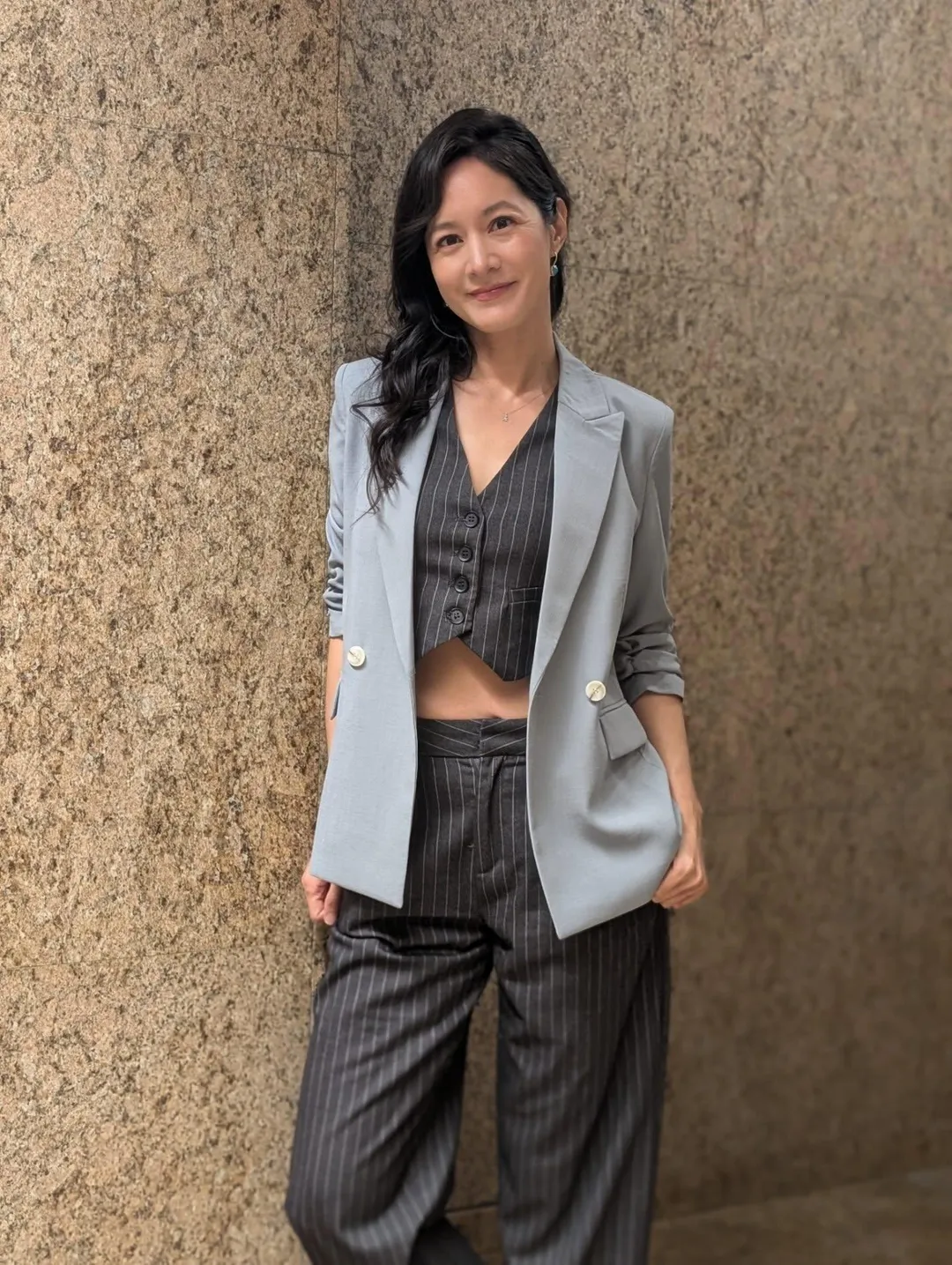 金馬創投會議4日公布48件入選電影企劃，包含藝人謝怡芬（Janet）編導描述更年期的《停經不停戰》。（圖／翻攝Janet Hsieh 謝怡芬﻿臉書）
