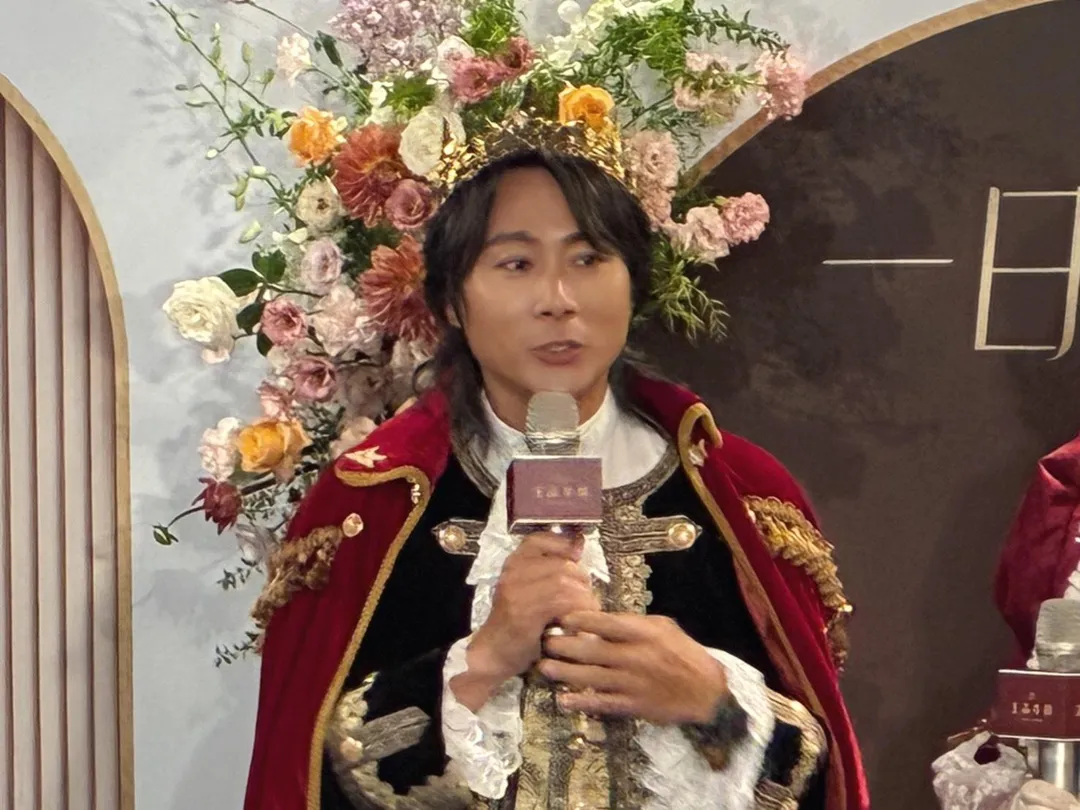 王仁甫認為邊荷律的中文能力其實已經進步了很多。（圖／記者郭竹倩 攝）