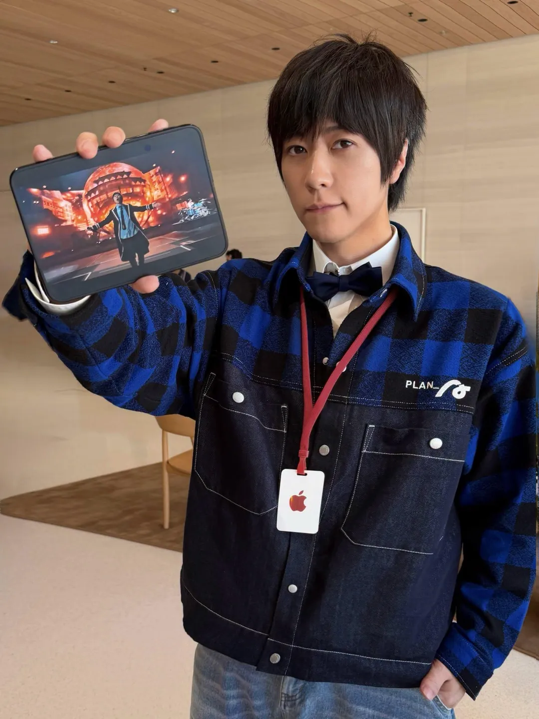 五月天阿信日前受邀參與美國蘋果（Apple）2026秋季新品發表會。（圖／翻攝FB 五月天 阿信）