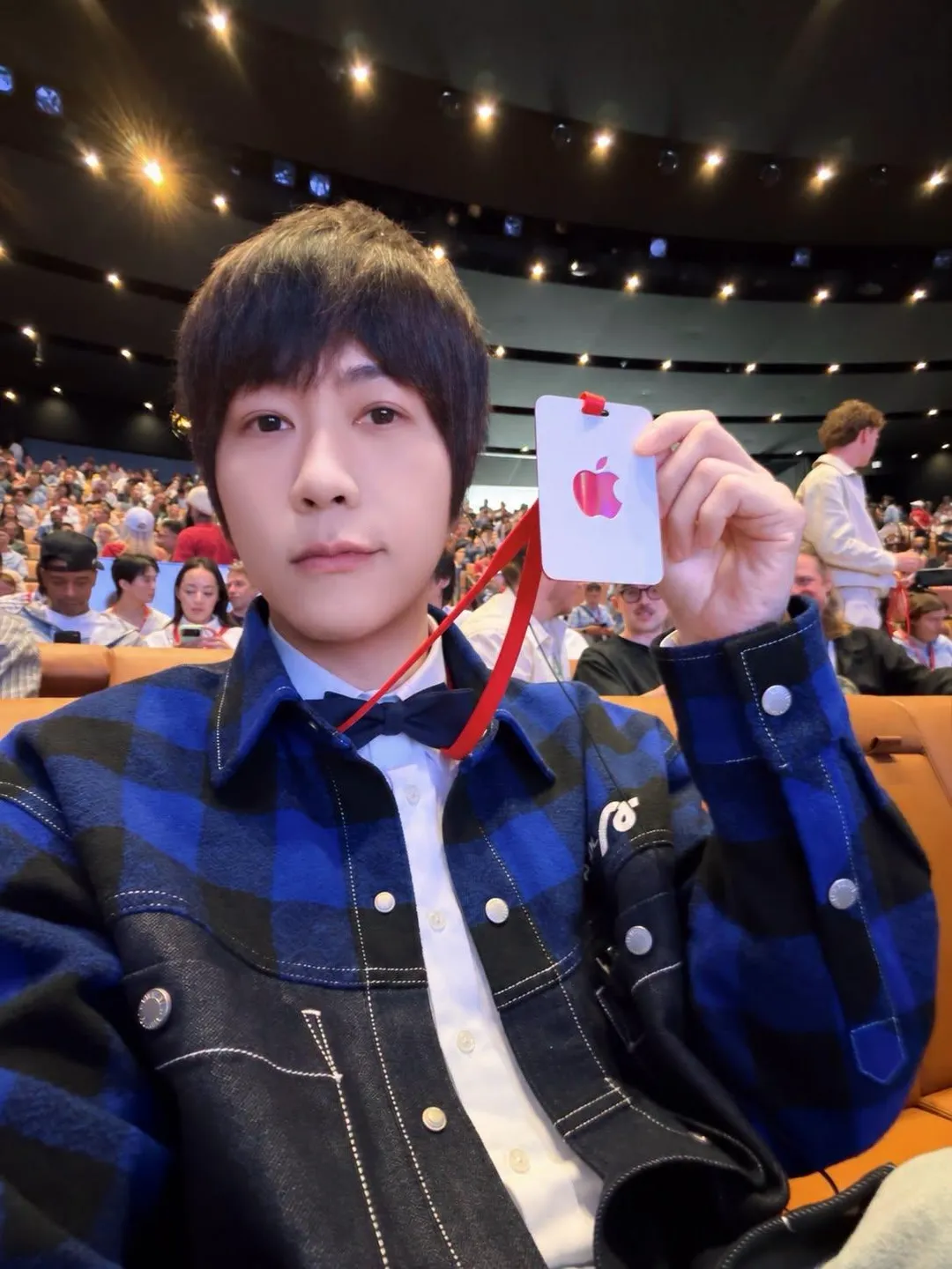 阿信親揭與Apple緣分。（圖／翻攝FB 五月天 阿信）