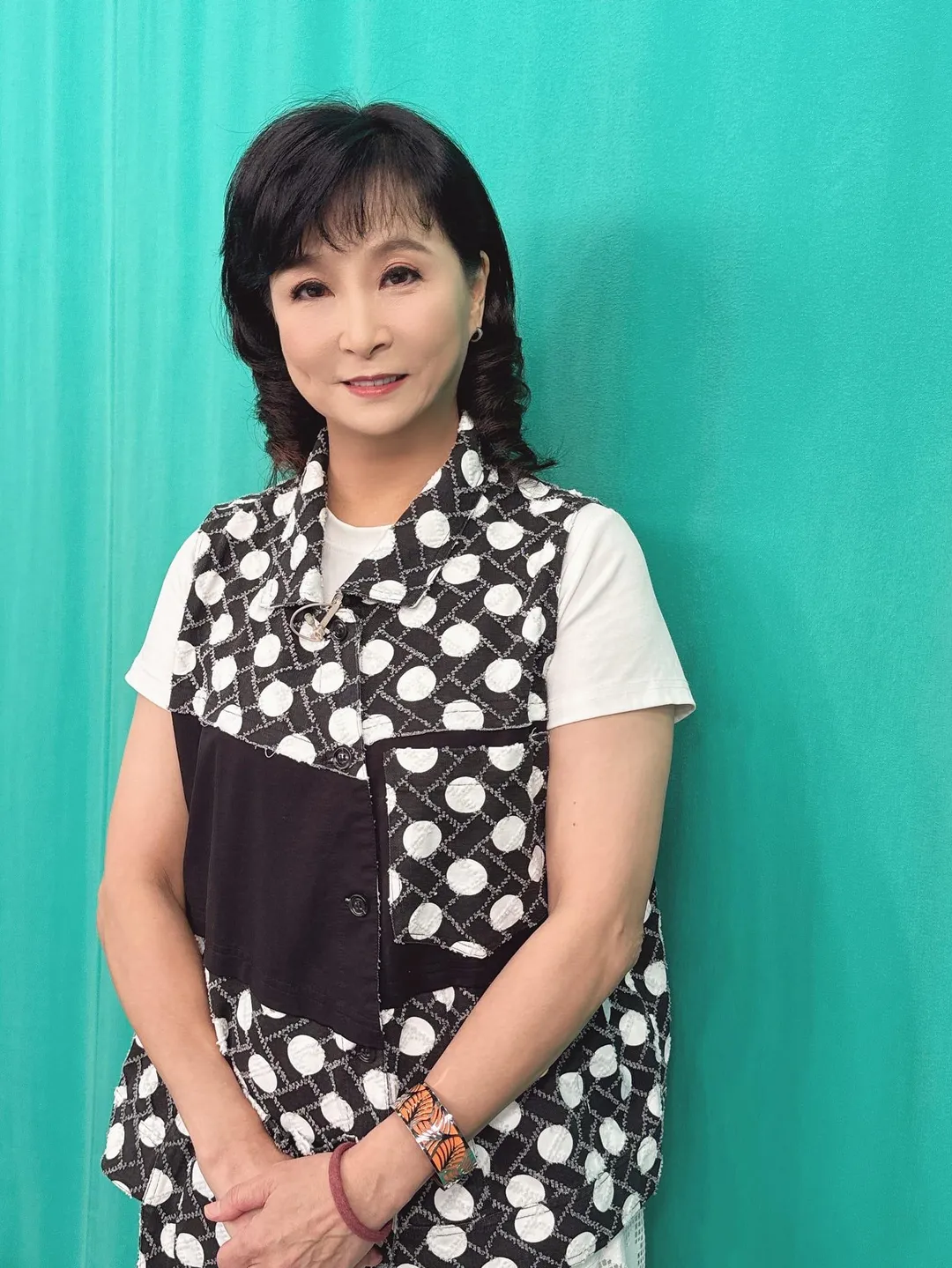 資深藝人馬妞罹患紅斑性狼瘡、乾燥症等12種疾病，血壓控制不佳，曾多次飆升至危險數值。（圖／翻攝自馬妞 臉書）