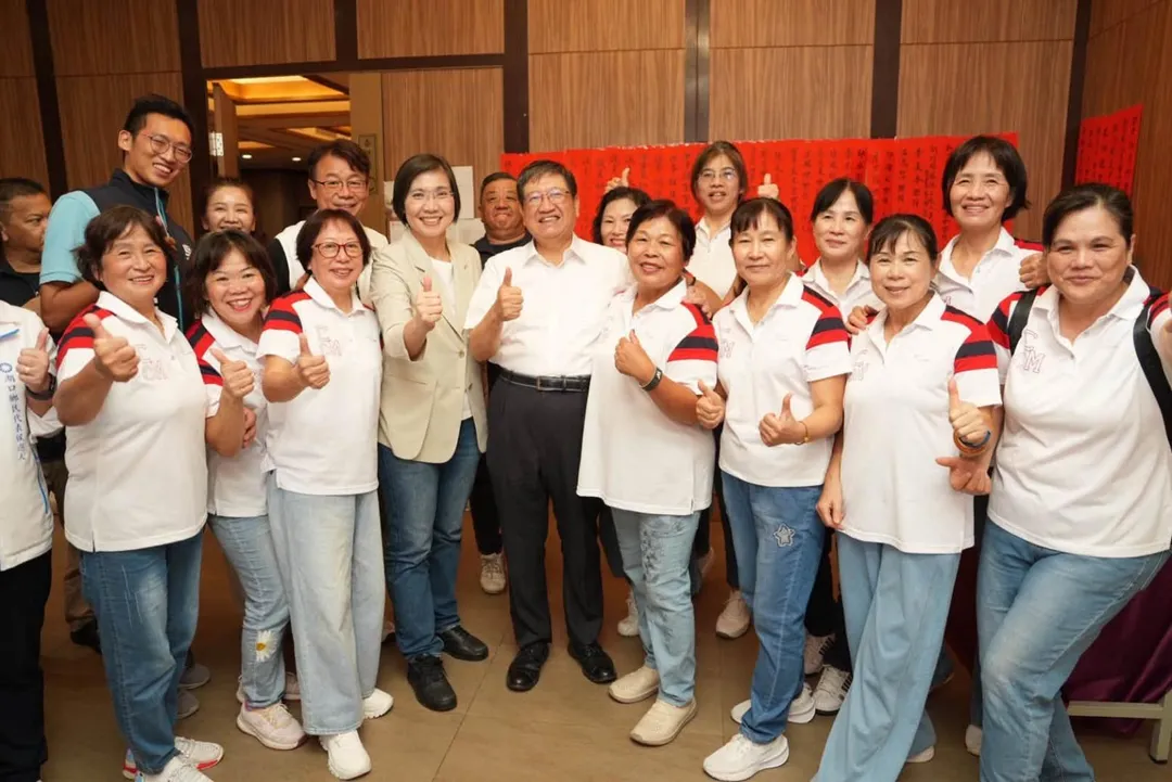 新竹縣長楊文科喊話國民黨團結力挺黨籍縣長參選人徐欣瑩。(圖/國民黨新竹縣黨部提供)