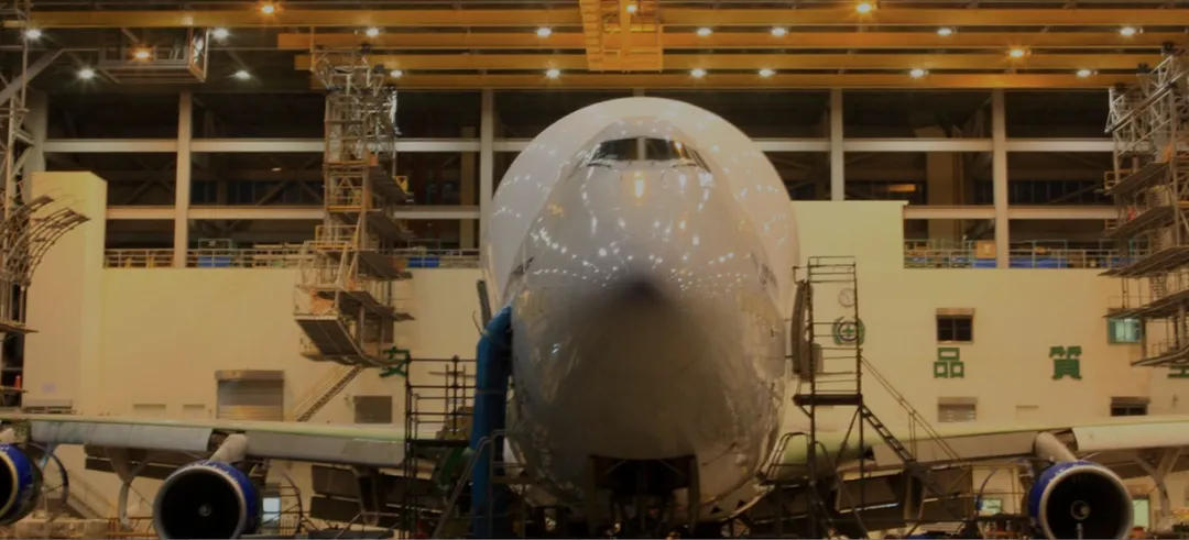 長榮航15日發布重訊，證實內部部分資訊系統遭受網路攻擊。（圖／翻攝長榮航太官網）