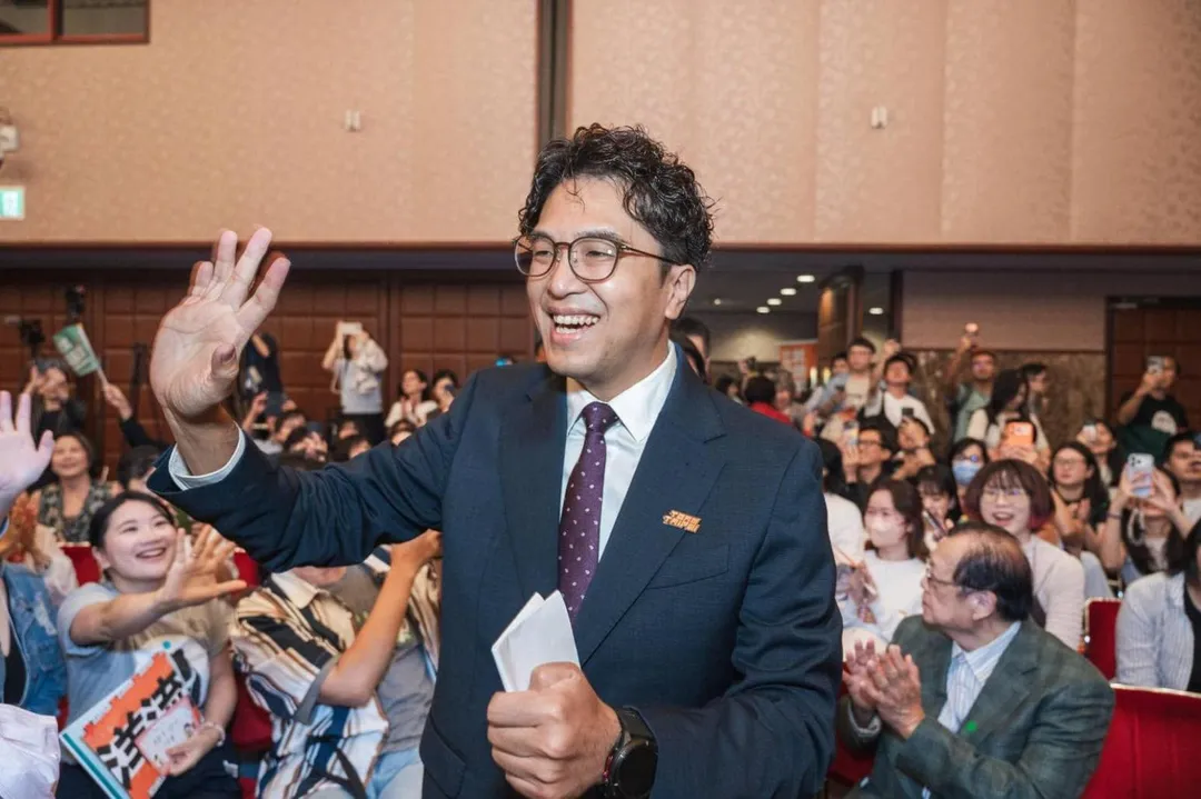 王欣儀表示，沈伯洋到底是真正在乎台北，還是只是配合民進黨的選戰布局，來打一場「犧牲打」。（示意圖/圖取自沈伯洋臉書）