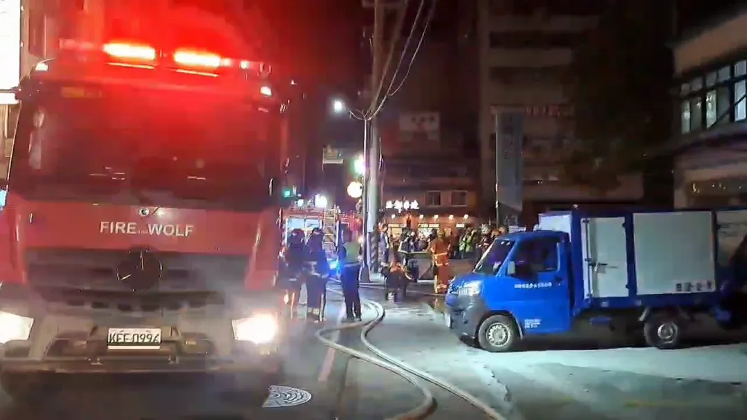 汐止廠辦火警現場。(圖/民眾提供)