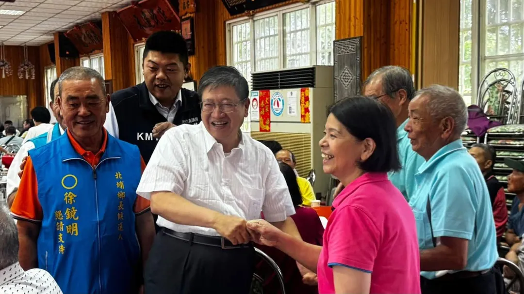 楊文科再次公開力挺徐欣瑩接棒縣政。（圖／國民黨新竹縣黨部提供）