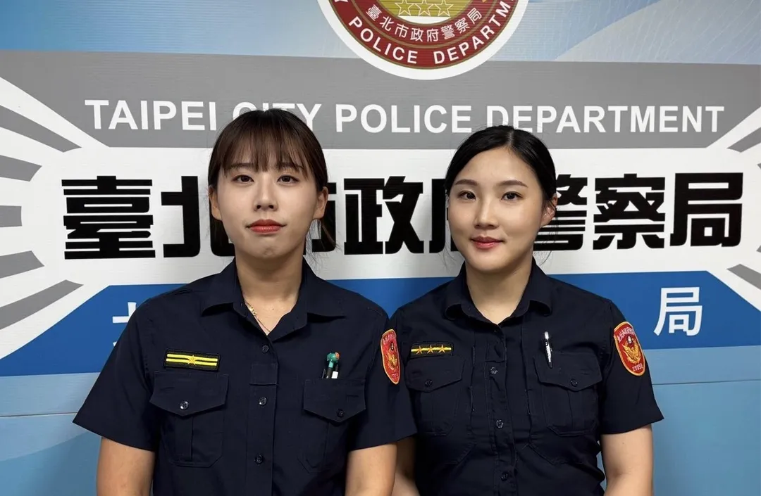 副所長黃庭萱（左）與警員游雅婷及時阻詐。（圖／翻攝畫面）