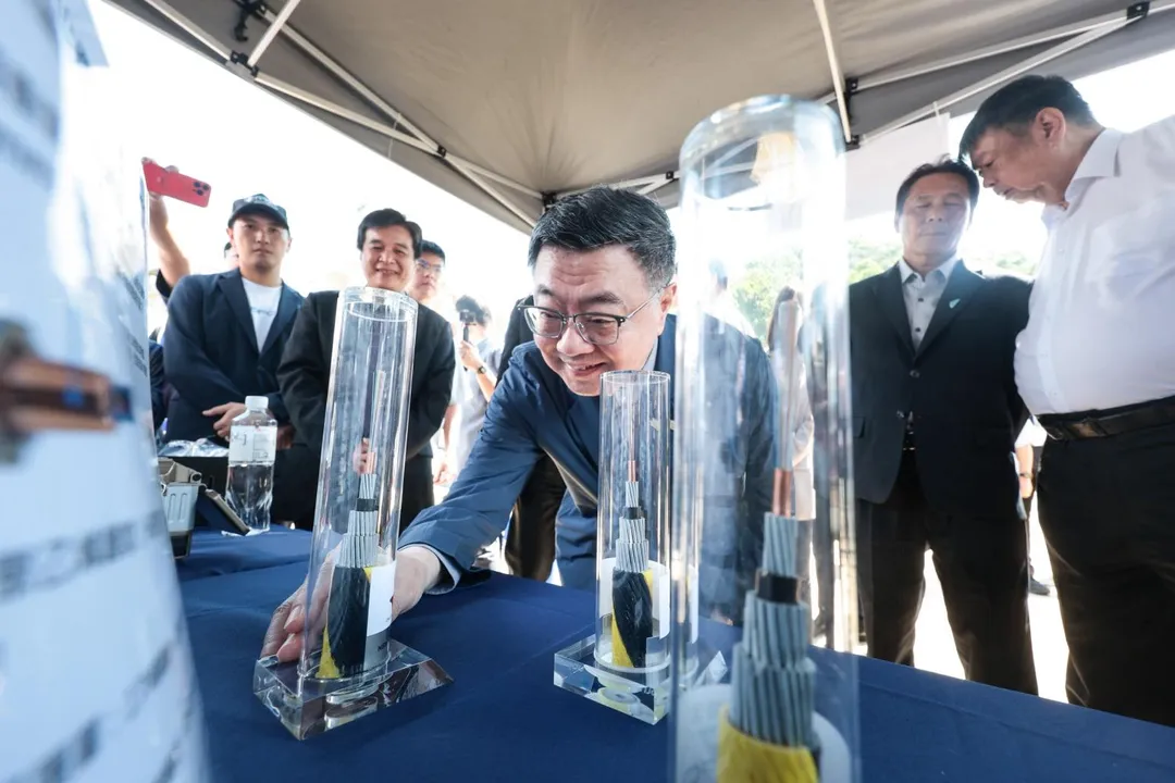 卓榮泰期盼做到「備援再備援、斷纜不斷網」目標。(圖/政院提供)