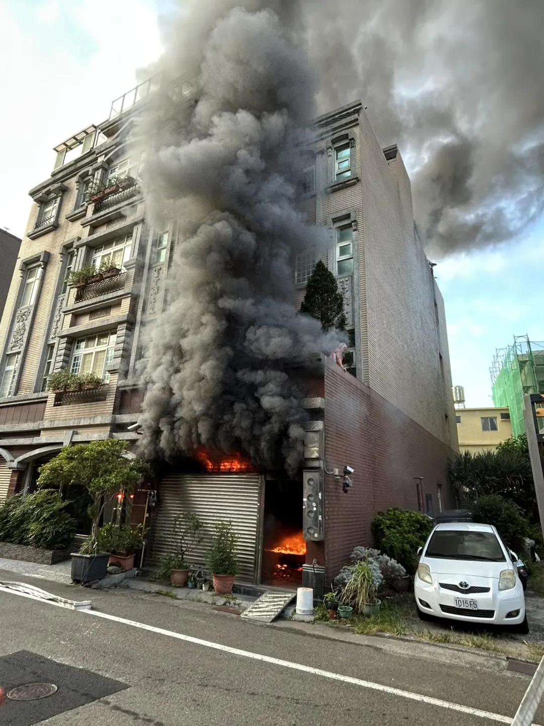 竹北今傳火警。(圖/翻攝畫面,下同)