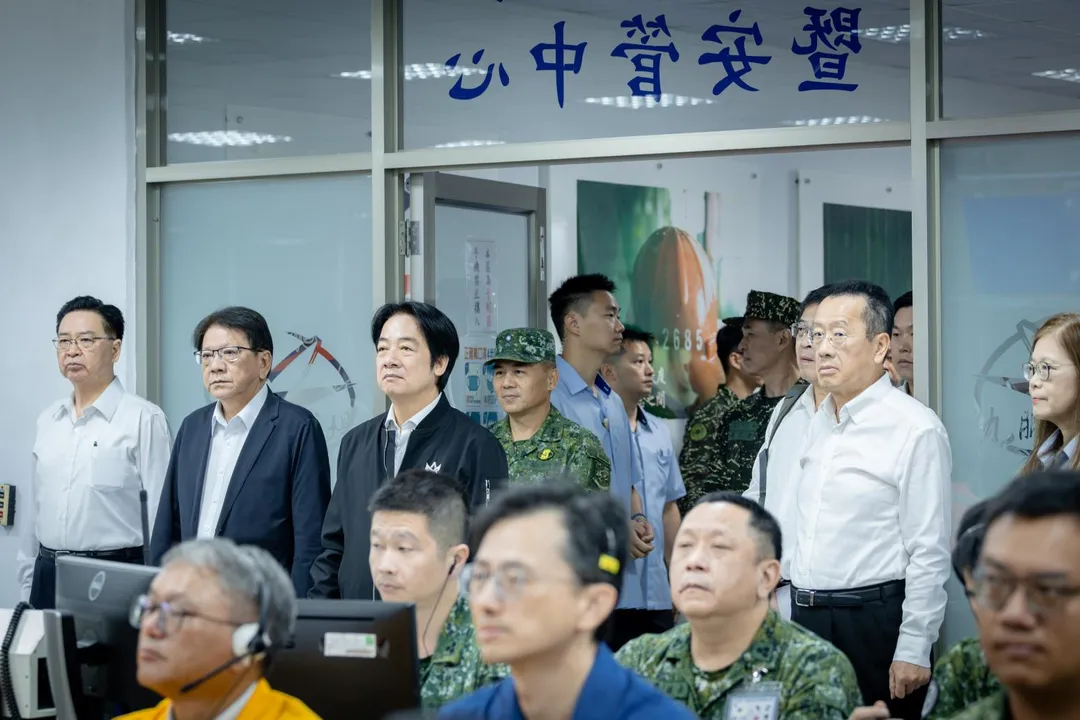 賴清德視導三軍聯合精準飛彈射擊。(圖/總統府)