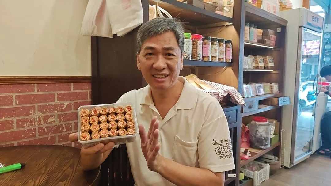 許志帆對於甜點烘焙充滿熱情,介紹起產品更是眼神閃閃發亮。(圖/李喬智攝)