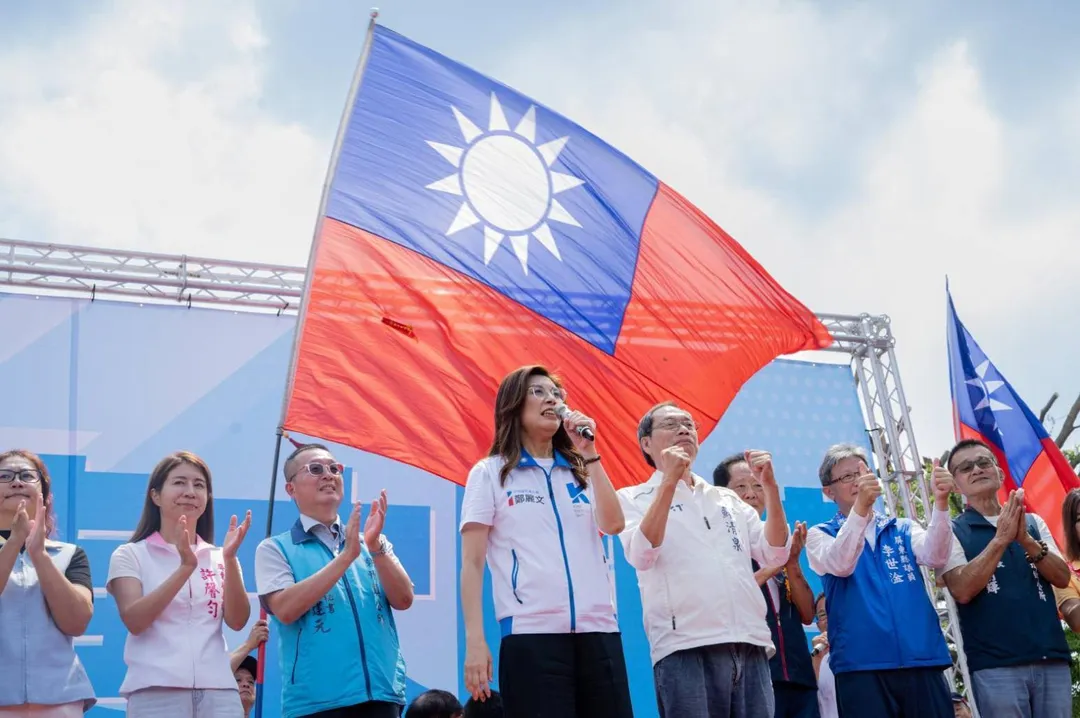 鄭麗文出席蘇清泉造勢大會。(圖/國民黨)