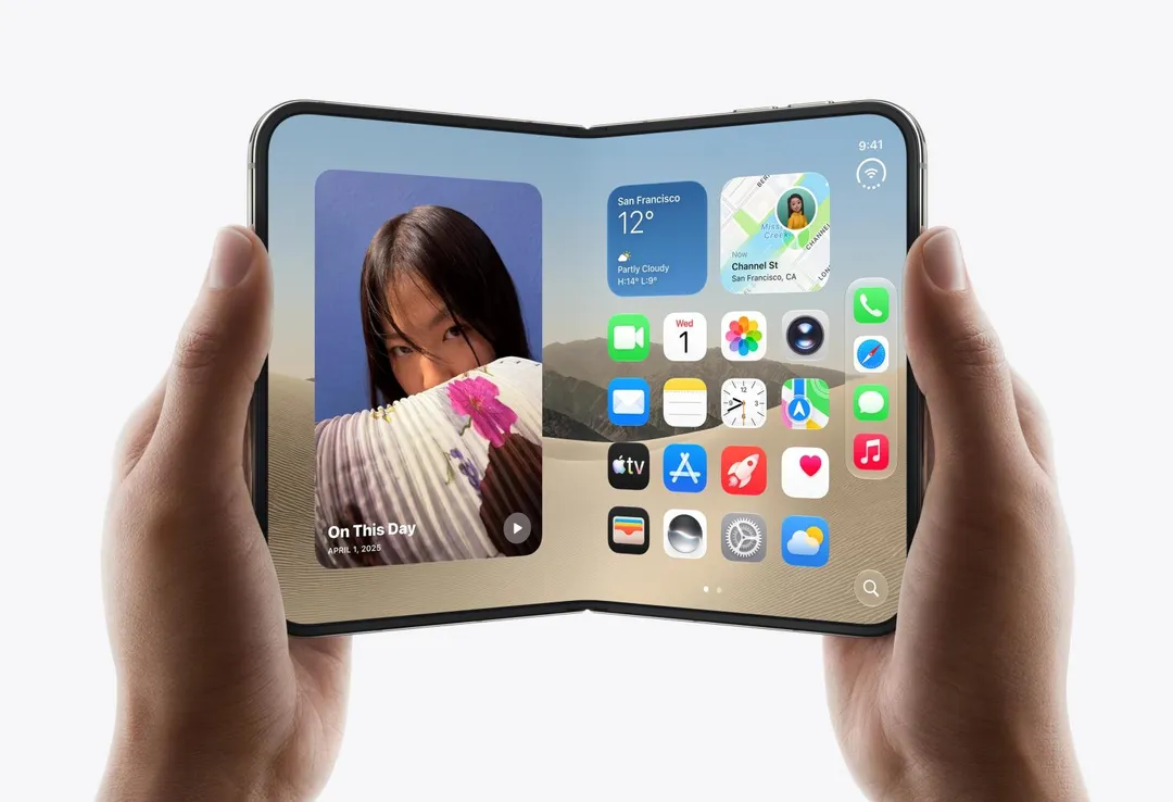 蘋果首款摺疊手機iPhone Duo昨（16日）晚間開放預購。（圖／翻攝自蘋果官網）