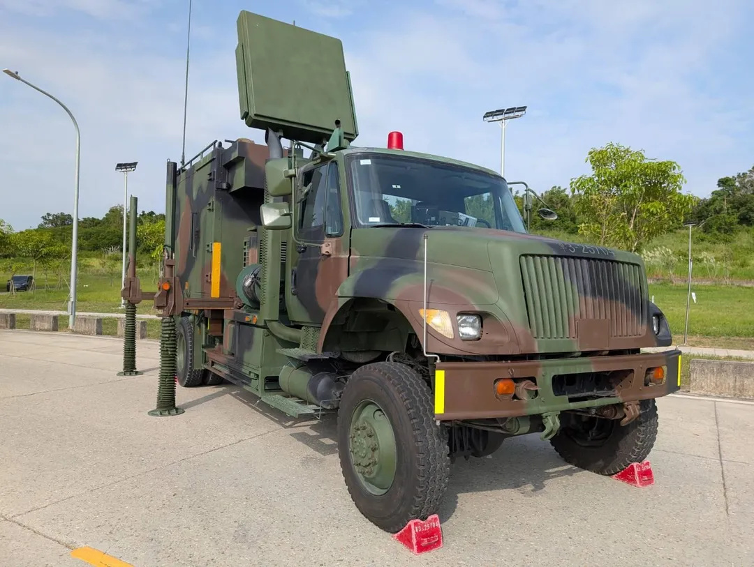 中科院研製的蜂眼雷達車,用於搭配復仇者防空飛彈系統。(圖/宋玉寧攝)