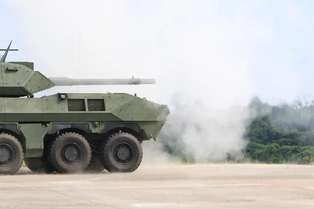 105公厘輪型戰車靜止射擊戰車砲。(圖/宋玉寧攝)