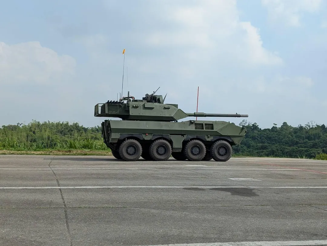 軍備局在南測中心首度展示105公厘輪型戰車的火力、性能。(圖/宋玉寧攝)