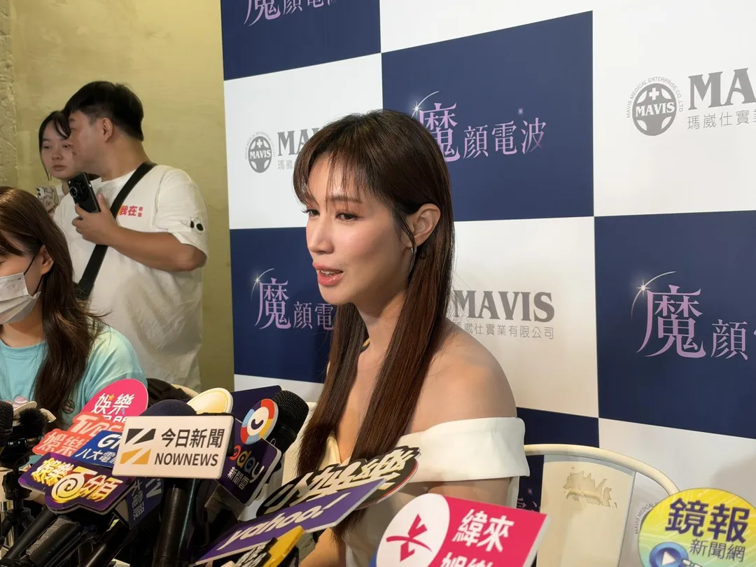 小薰坦言看新聞才得知林亭莉與潘君侖已經分手。（圖／記者 伍映澄 攝）