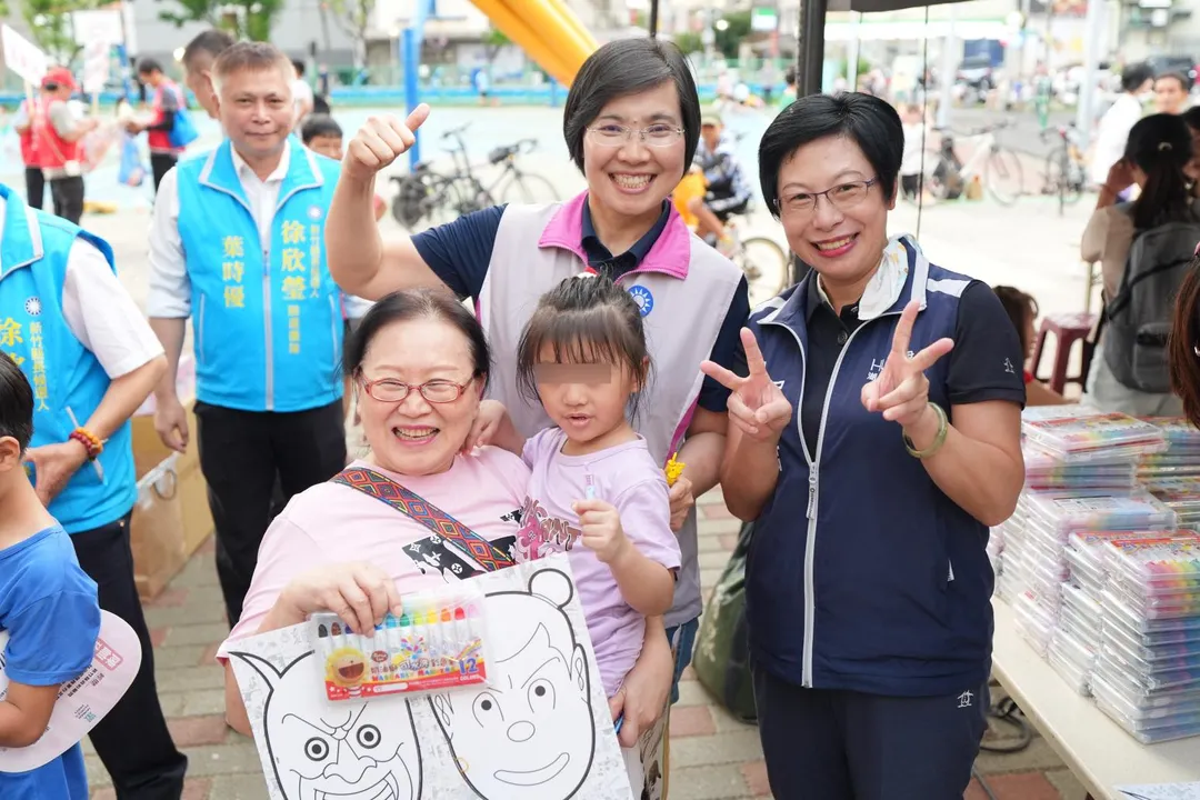 徐欣瑩公布「2030新竹女力」第二波政策,主張從孕前健康、懷孕生產到新生兒照顧及父母心理支持,建立更完整的生育照顧體系。(圖/徐欣瑩辦公室提供)