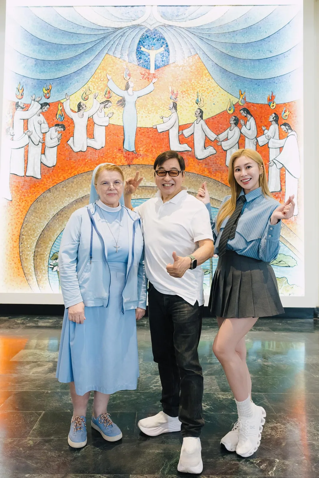 石台華修女、李濤、張棋惠一同為教師節公益單曲〈Super Teacher：Power版〉獻聲。（圖／關懷台灣文教基金會提供）