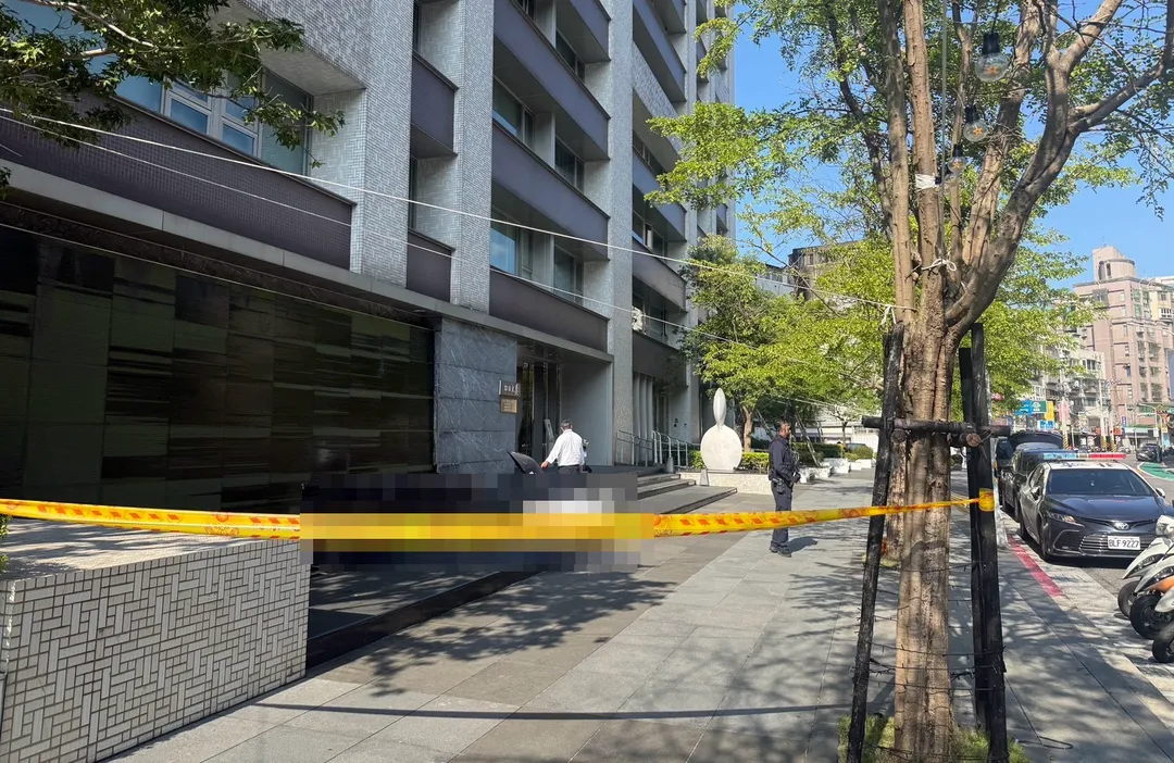北市內湖今中午發生一起墜樓案。（圖／翻攝畫面）