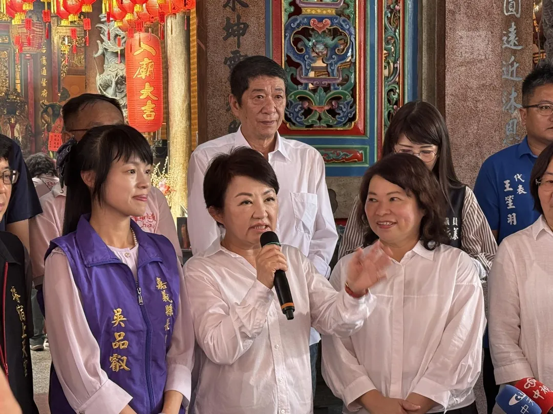 盧秀燕與黃敏惠聯手力挺吳品叡。（圖／吳品叡競辦）