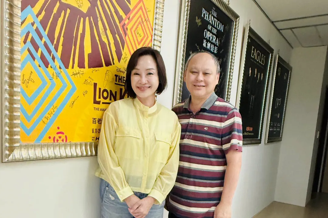國民黨高雄市長參選人柯志恩拜會寬宏藝術董事長林建寰。(圖/翻攝柯志恩臉書)