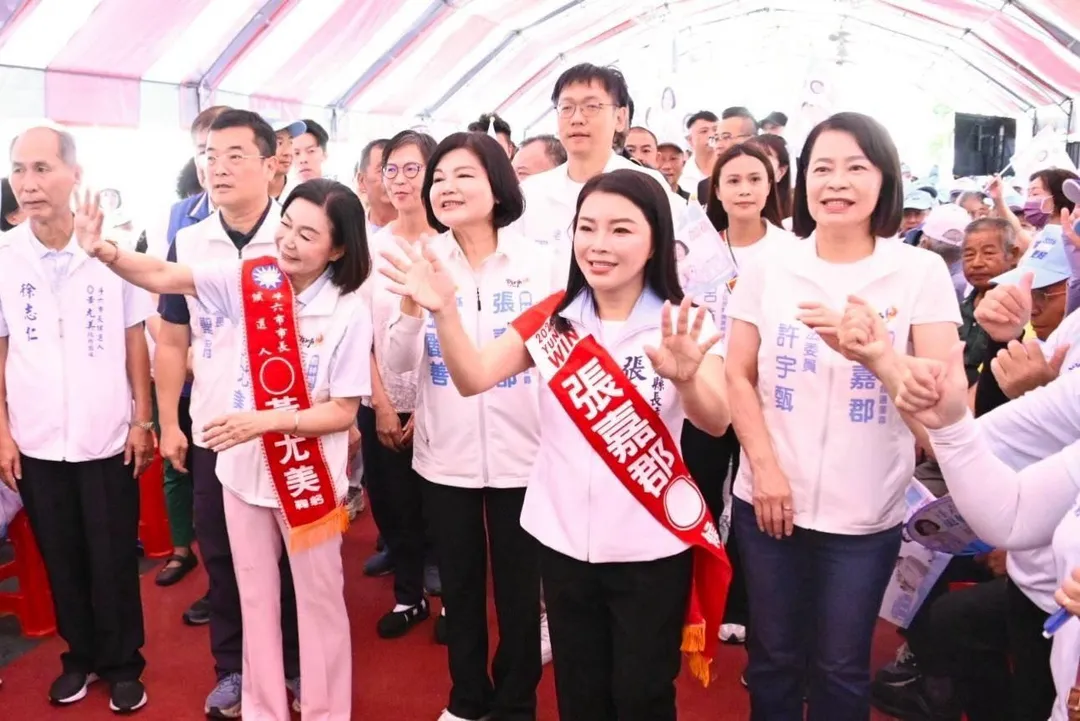 張嘉郡與斗六市長參選人黃尤美成立聯合競選總部。（圖／張嘉郡競選辦公室提供）