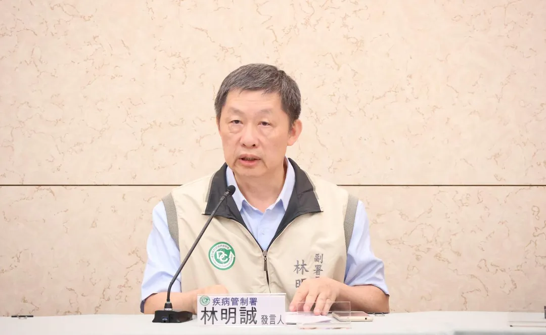 疾管署宣布自今年十月一日起啟動健康幣制度,民眾接種新冠、流感及肺炎鏈球菌疫苗將可賺得一千九百五十點。(圖/疾管署)