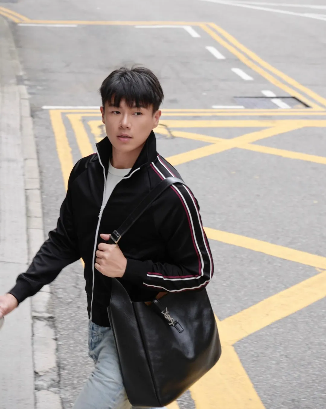 港星柯煒林因演出《大濛》在台灣知名度頗高。(圖/翻攝自柯煒林IG)