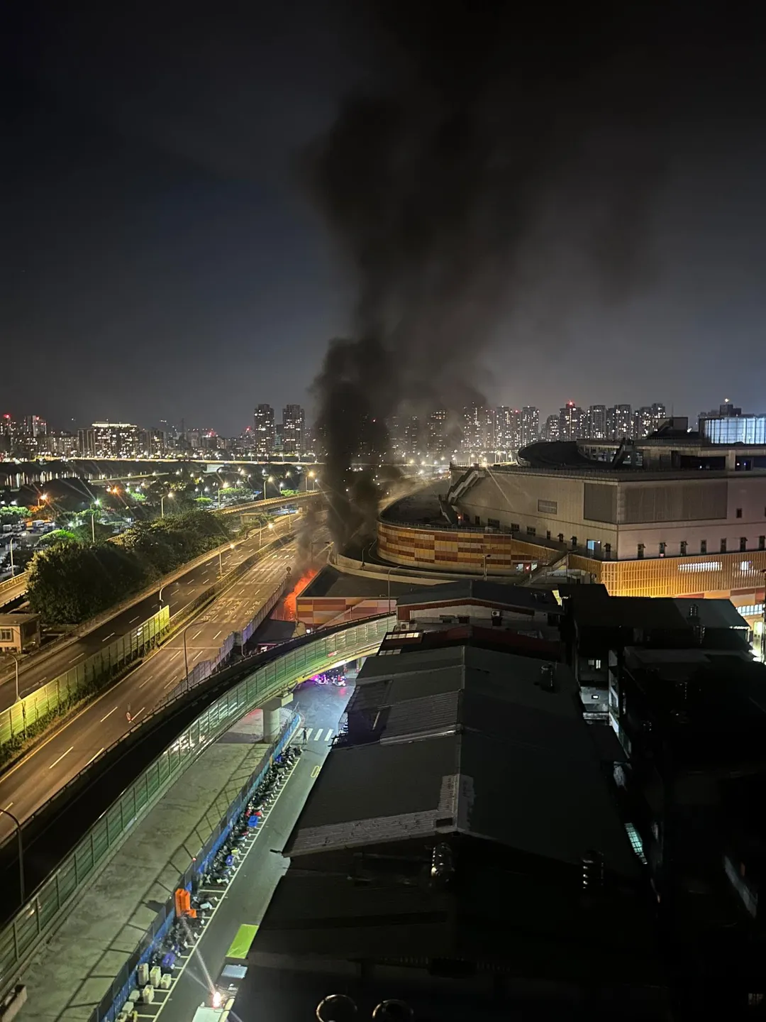 火災現場。（圖／翻攝網友snoopypink28的Threads）