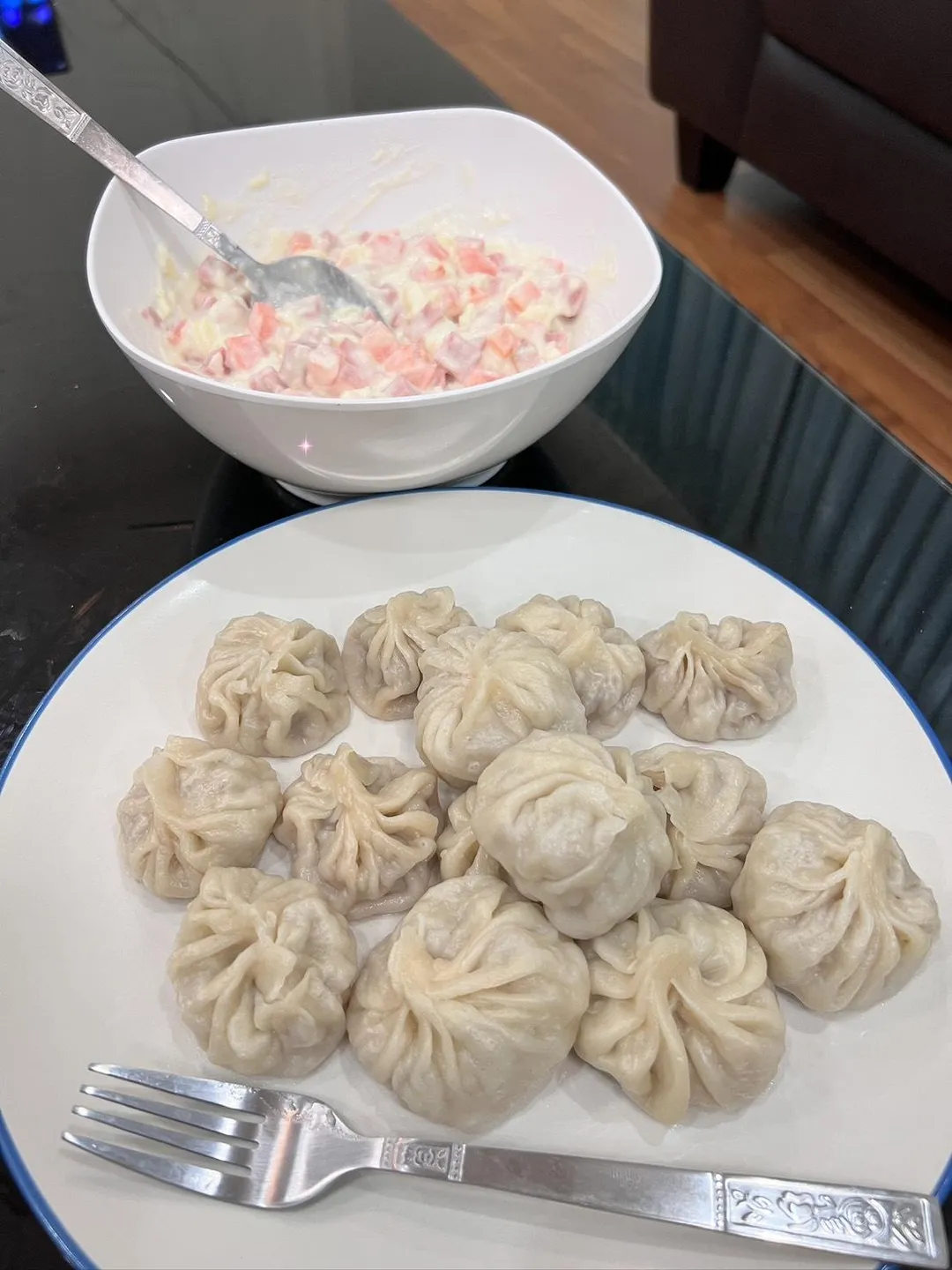 漢佳廚藝不俗,還會做包子。(圖/漢佳提供)