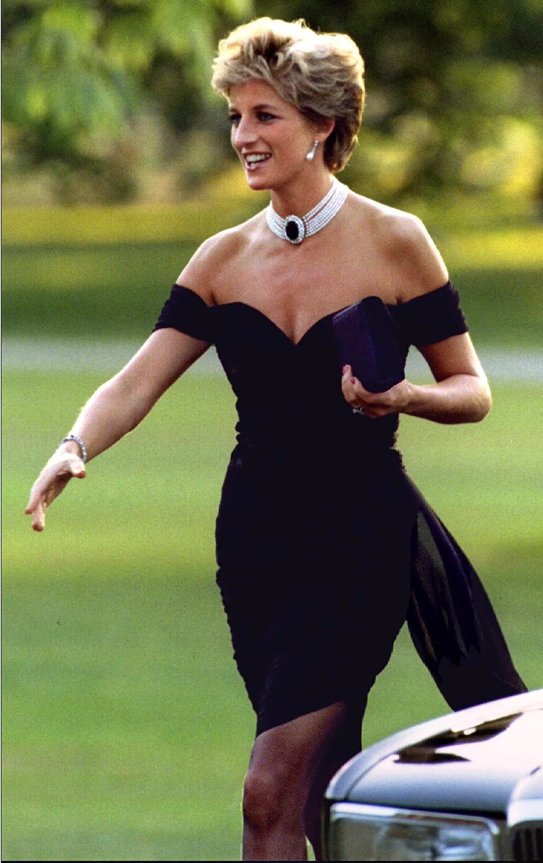 1994年6月29日，黛安娜王妃在英國倫敦海德公園與受邀嘉賓會面。（圖／路透）