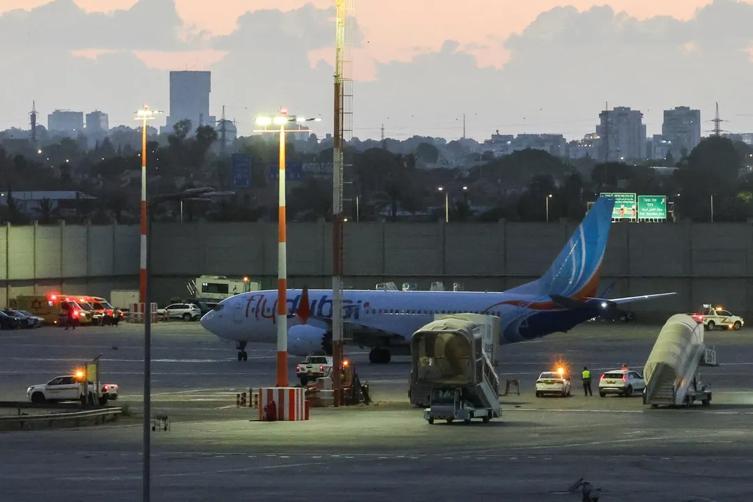 杜拜航空客機遇襲後轉降沙烏地阿拉伯機場。（圖／路透）