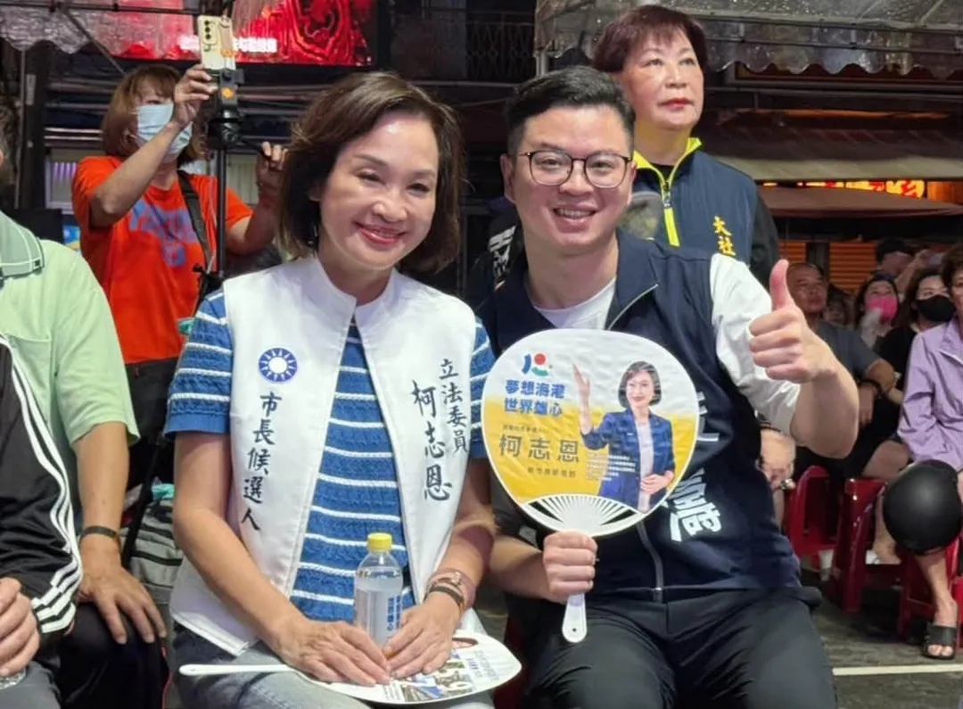 凌濤2日前往高雄為柯志恩輔選。(圖/翻攝凌濤臉書)