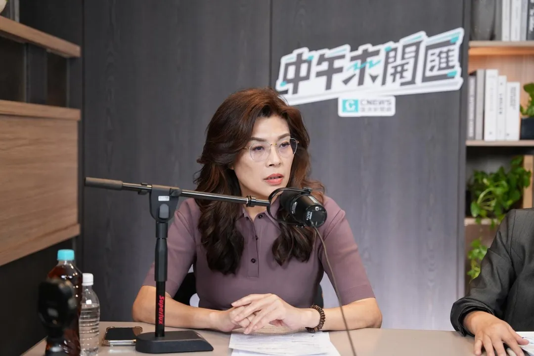 鄭麗文昨日接受《CNEWS匯流新聞網》政論live直播節目《中午來開匯》專訪。(圖/《CNEWS匯流新聞網》政論live直播節目《中午來開匯》提供)