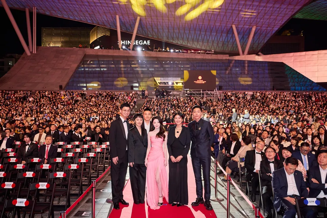 導演阮鳳儀從首部作品《美國女孩》到《幸福快樂的日子》，都將動物元素放進故事裡。（圖／釜山國際影展 提供）