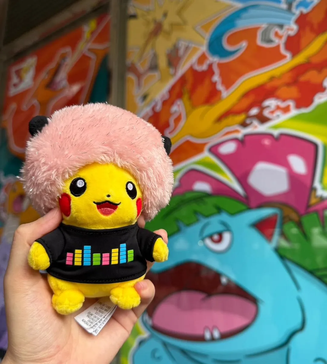 寶可夢30週年限定「粉紅爆炸頭皮卡丘」引爆搶購潮。（圖／讀者提供）