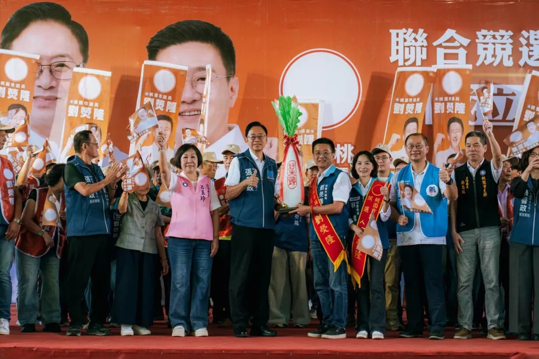 桃園市長張善政11日出席國民黨龍潭區市議員參選人劉熒隆競選總部成立大會。（圖／劉熒隆臉書）