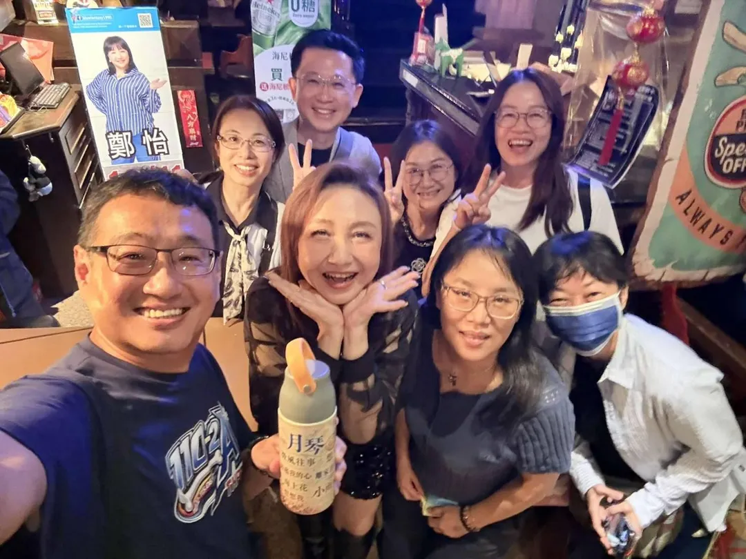 鄭怡認為，年齡不該成為限制人生的理由。（圖／藍色狂想 提供）