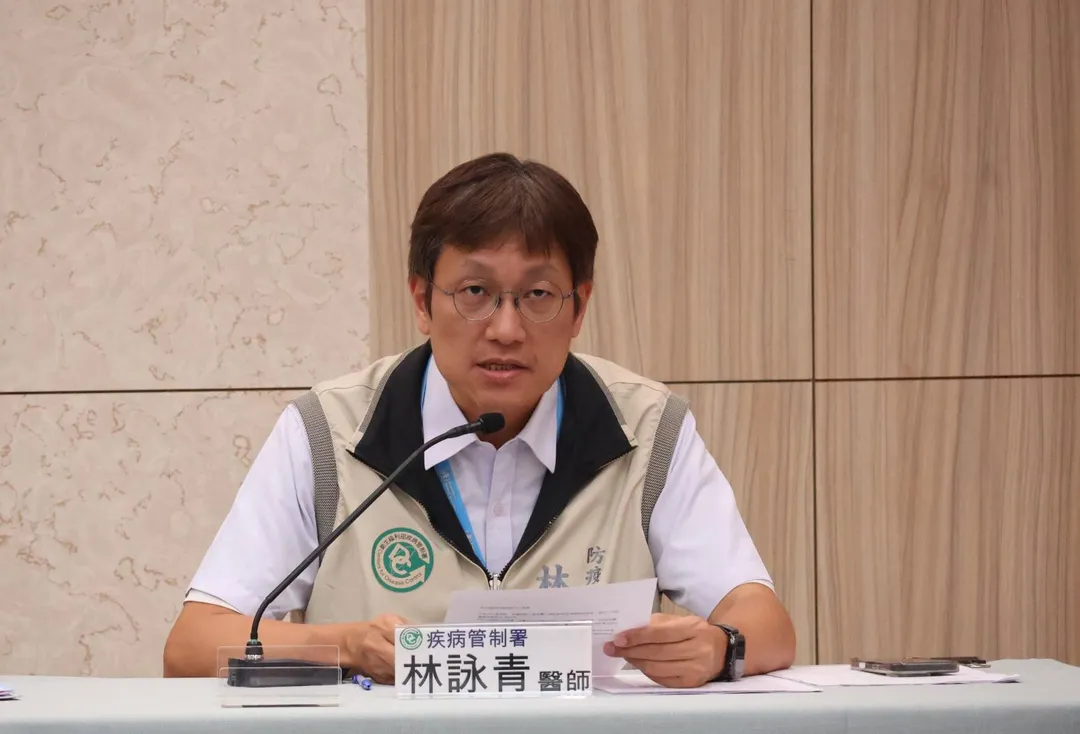林詠青特別提醒，長者、幼兒、慢性病患等高風險族群應盡速完成疫苗接種，以降低感染後重症或死亡風險。(圖/疾管署)