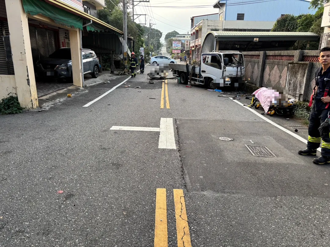 警消人員到場排除狀況。(圖/民眾提供)