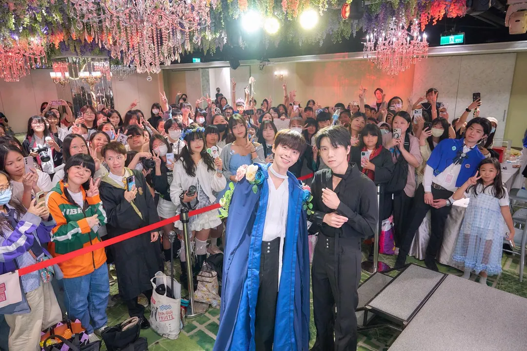 黃氏兄弟今年首度接下香水及香氛香包代言，日前出席一日店長活動。（圖／EASE香氛 提供 ）