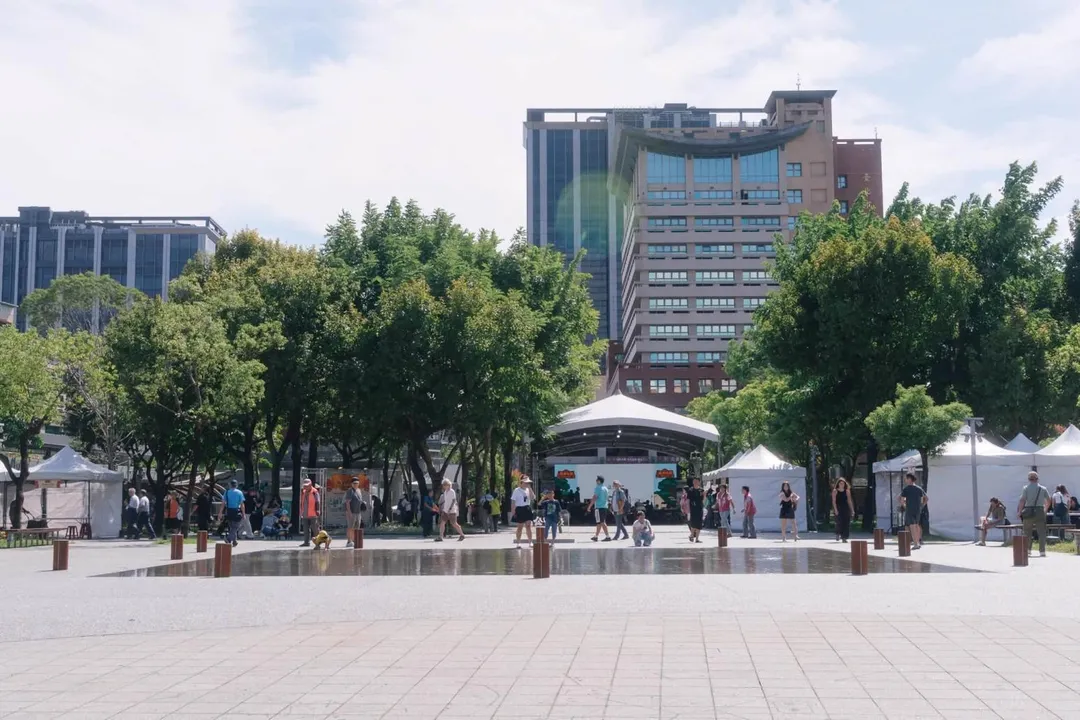 蔣萬安推廣艋舺公園開園活動,民眾可集章兌換限量艋舺好運守。(圖/翻攝自蔣萬安臉書)