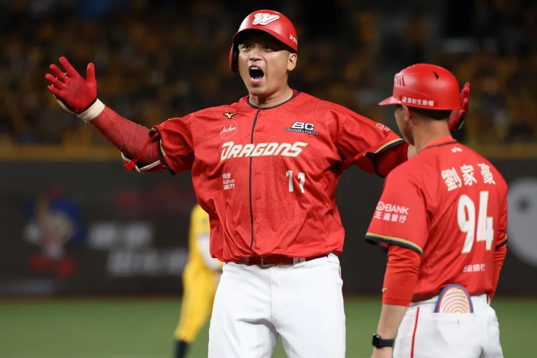 朱育賢改打第6棒。（圖／譚兆青攝）